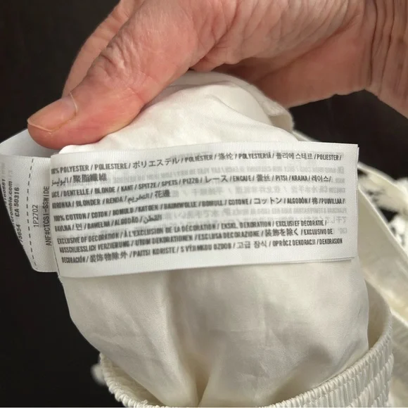 Abercrombie & Fitch Cream Eyelet Drawstring  Shorts, Size M - Picture 5 of 5